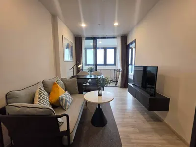 1-bed condo for rent near MRT Huai Khwang, photo 3 of 5