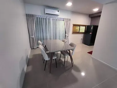 3-bed townhouse for rent near BTS Bang Na, photo 4 of 5
