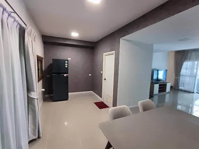 3-bed townhouse for rent near BTS Bang Na, photo 2 of 5