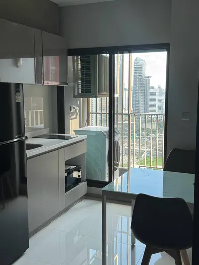 1-bed condo for rent at LIFE Asoke - Rama 9, photo 3 of 5