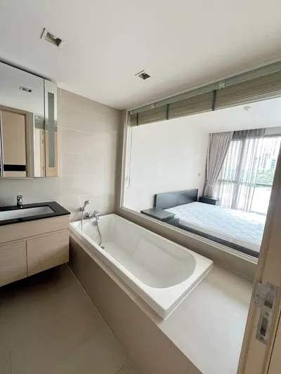 1-bed condo for rent near BTS Thong Lo, photo 4 of 5