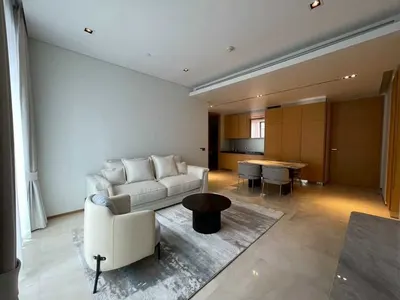2-bed condo for rent near BTS Sala Daeng, photo 1 of 5