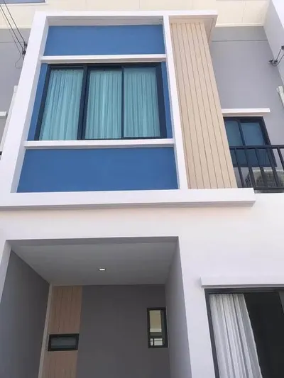 MRT 库蓬站附近的3房联排别墅出租，第1张，共5张
