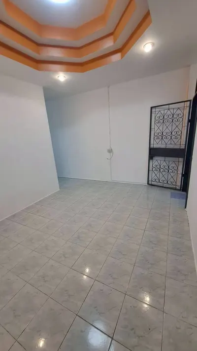 Maison de ville 2 chambres à vendre près de la station BTS Phraek Sa, photo 3 sur 5