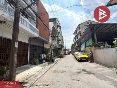 MRT 帕西乍伦站附近的3房联排别墅出售，第2张，共5张