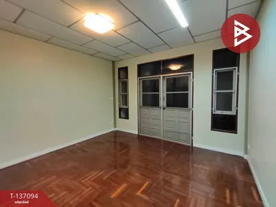 ขายทาวน์เฮาส์ 5 ห้องนอน ใกล้ MRT มีนบุรี รูปที่ 4 จาก 5