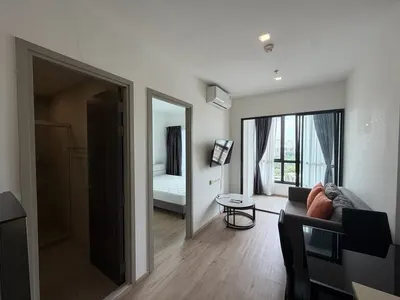 Condo 2 chambres à louer à The Rich Rama 9 - Srinakarin, photo 1 sur 5