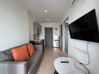Condo 2 chambres à louer à The Rich Rama 9 - Srinakarin, photo 3 sur 5