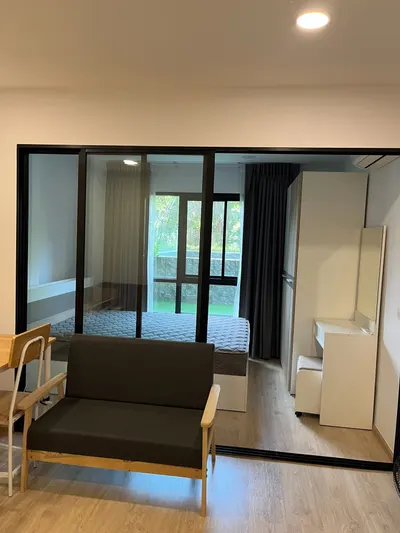 1-bed condo for rent near BTS Punnawithi, photo 1 of 5
