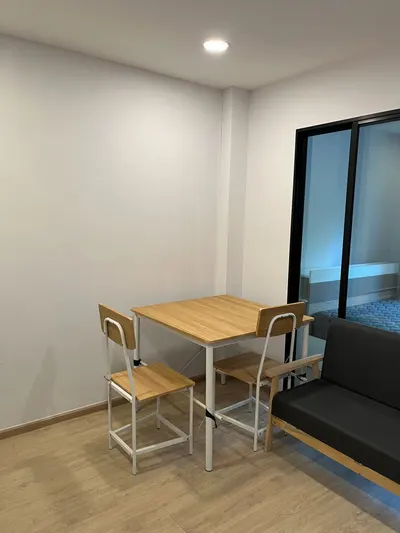 1-bed condo for rent near BTS Punnawithi, photo 2 of 5