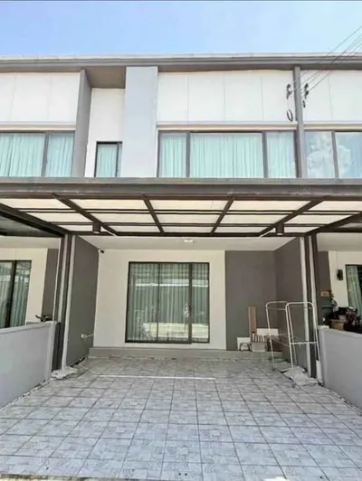Pleno Bangna-Wongwaenの2ベッドルーム一戸建て（賃貸）、写真1/5