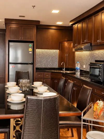 3-bed condo for rent near BTS Saint Louis, photo 2 of 5