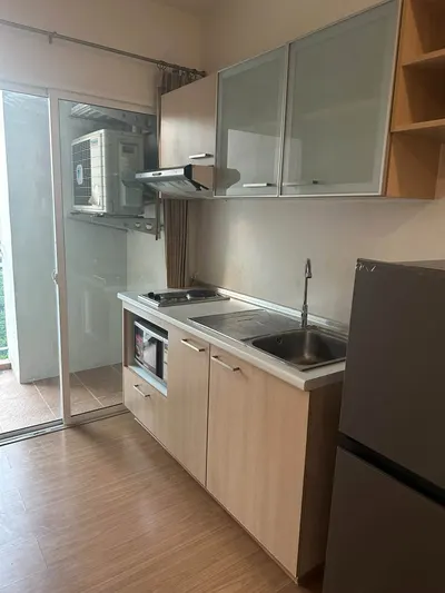 1-bed condo for rent near ARL Ratchaprarop, photo 2 of 5