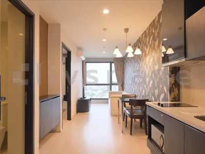Condo 1 chambre à louer près de la station BTS Phra Khanong, photo 1 sur 5