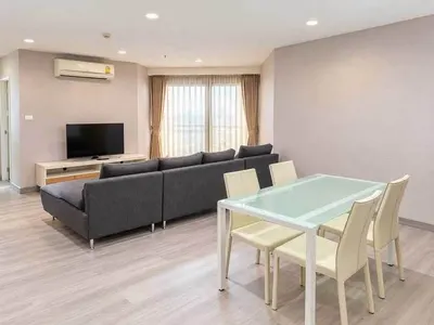 Condo 3 chambres à louer à Belle Grand Rama 9, photo 1 sur 5