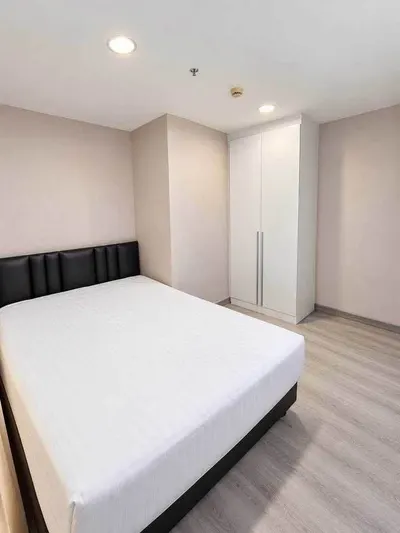 Condo 3 chambres à louer à Belle Grand Rama 9, photo 5 sur 5