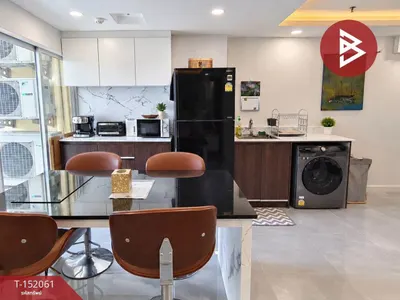 2-bed condo for sale near BTS Chong Nonsi, photo 3 of 8