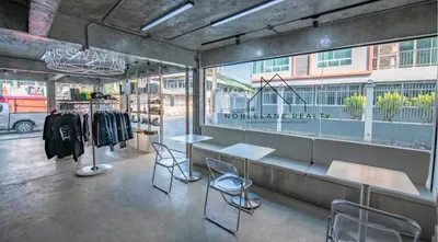 Commercial space for rent near BTS Phrom Phong, photo 5 of 5