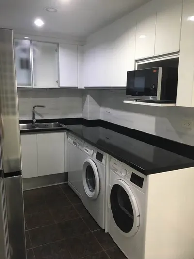 3-bed condo for sale near MRT Sukhumvit, photo 5 of 5