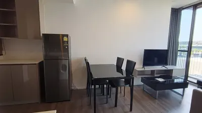 Condo 2 chambres à louer près de la station BTS Punnawithi, photo 1 sur 5