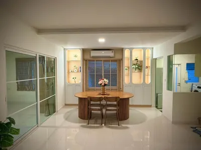 Villaggio 3 Srinakarin-Bangnaの4ベッドルーム一戸建て（賃貸）、写真3/5