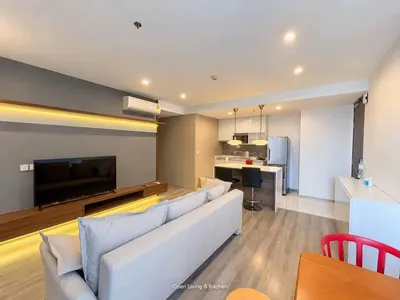 2-bed condo for rent near BTS Udom Suk, photo 2 of 5