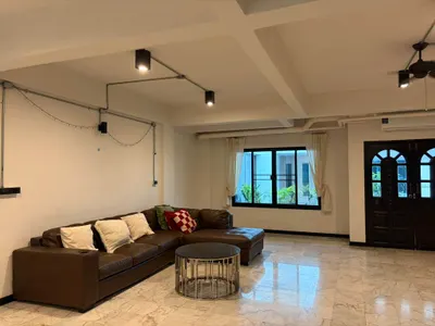 4-bed house for rent near BTS Saint Louis, photo 4 of 5