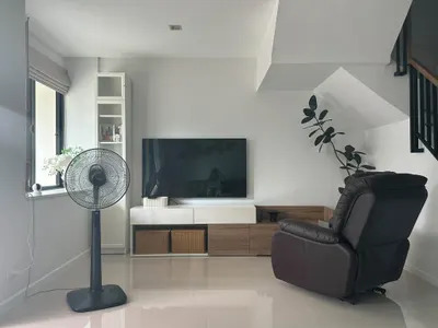 Q Prime Sukhumvit 77 [คิว ไพร์ม สุขุมวิท 77]的3房联排别墅出租，第4张，共5张