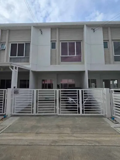 2-bed townhouse for rent near SRT Chatuchak, photo 1 of 5