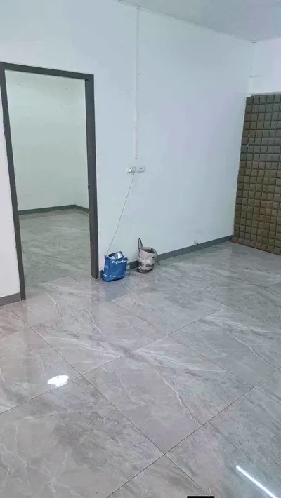 Appartement 1 chambre à vendre près de la station MRT Bang Kapi, photo 1 sur 4