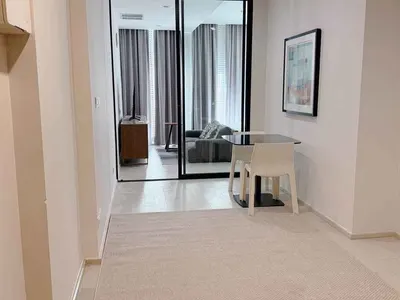 1-bed condo for rent at Noble Ploenchit, photo 2 of 2