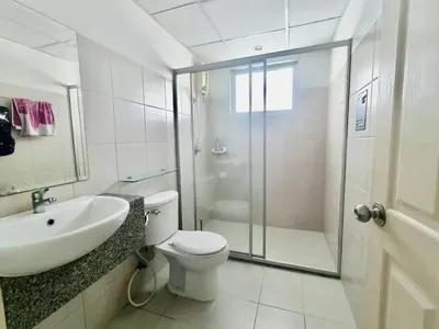 2-bed condo for sale at Supalai Park Kaset, photo 2 of 5