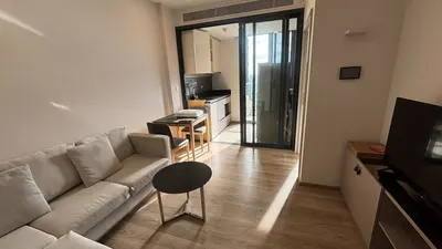 1-bed condo for rent at Oka Haus 素坤逸36号酒店,度假式公寓,中心区,高层美景, photo 1 of 5
