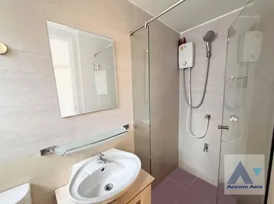 5-bed house for rent near MRT Sukhumvit, photo 5 of 5