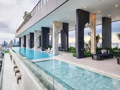 1-bed condo for rent at Life Rama 4 - Asoke, photo 1 of 8