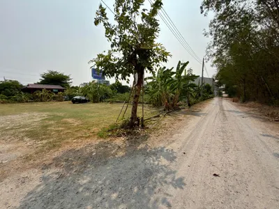 Land for sale in Taling Chan, photo 2 of 5