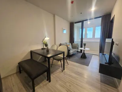 1-bed condo for rent near MRT Huai Khwang, photo 4 of 5