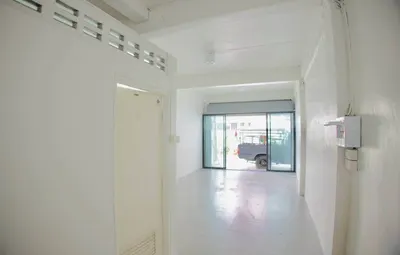Maison de ville à louer près de la station BTS Saint Louis, photo 2 sur 5
