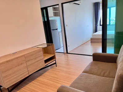1-bed condo for rent near MRT Chok Chai 4, photo 2 of 5