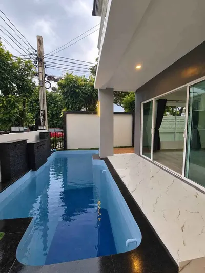 3-bed house for sale near MRT Yaek Nonthaburi 1, photo 3 of 5