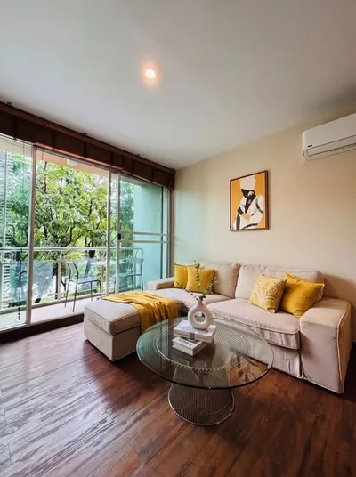 1-bed condo for rent near BTS Thong Lo, photo 1 of 5
