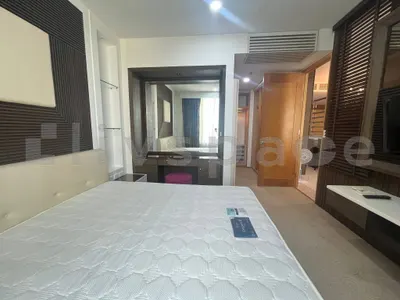 1-bed condo for rent at The Empire Place Sathon, photo 4 of 5