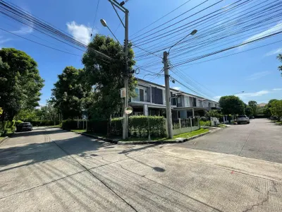 Centro Watcharapolの4ベッドルーム一戸建て（売買）、写真2/5