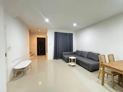 Pleno Sukhumvit-Bangna 2の3ベッドルームタウンハウス（賃貸）、写真2/5