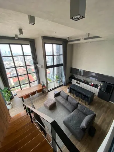 3-bed condo for rent at The Lofts Asoke, photo 2 of 5