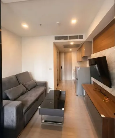 1-bed condo for rent at One9Five Asoke - Rama 9, photo 1 of 5