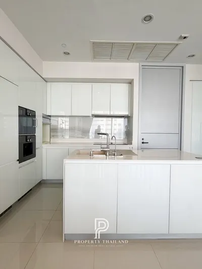 2-bed condo for rent at VITTORIO Sukhumvit 39, photo 3 of 5