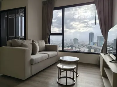 Condo 2 chambres à louer à Origin Place Bangna, photo 1 sur 5
