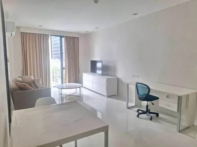 1-bed condo for rent near BTS Chit Lom, photo 3 of 5