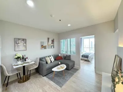 1-bed condo for rent near BTS Phra Khanong, photo 1 of 5
